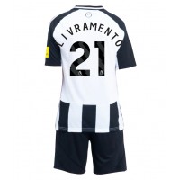 Newcastle United Tino Livramento #21 Domáci Detský futbalový dres 2024-25 Krátky Rukáv (+ trenírky)